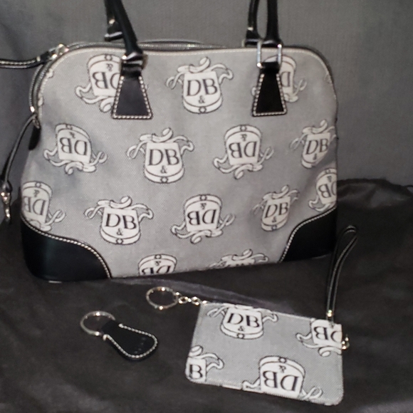 D & B Crest Print DB Logo Signature Dome - Picture 1 of 8